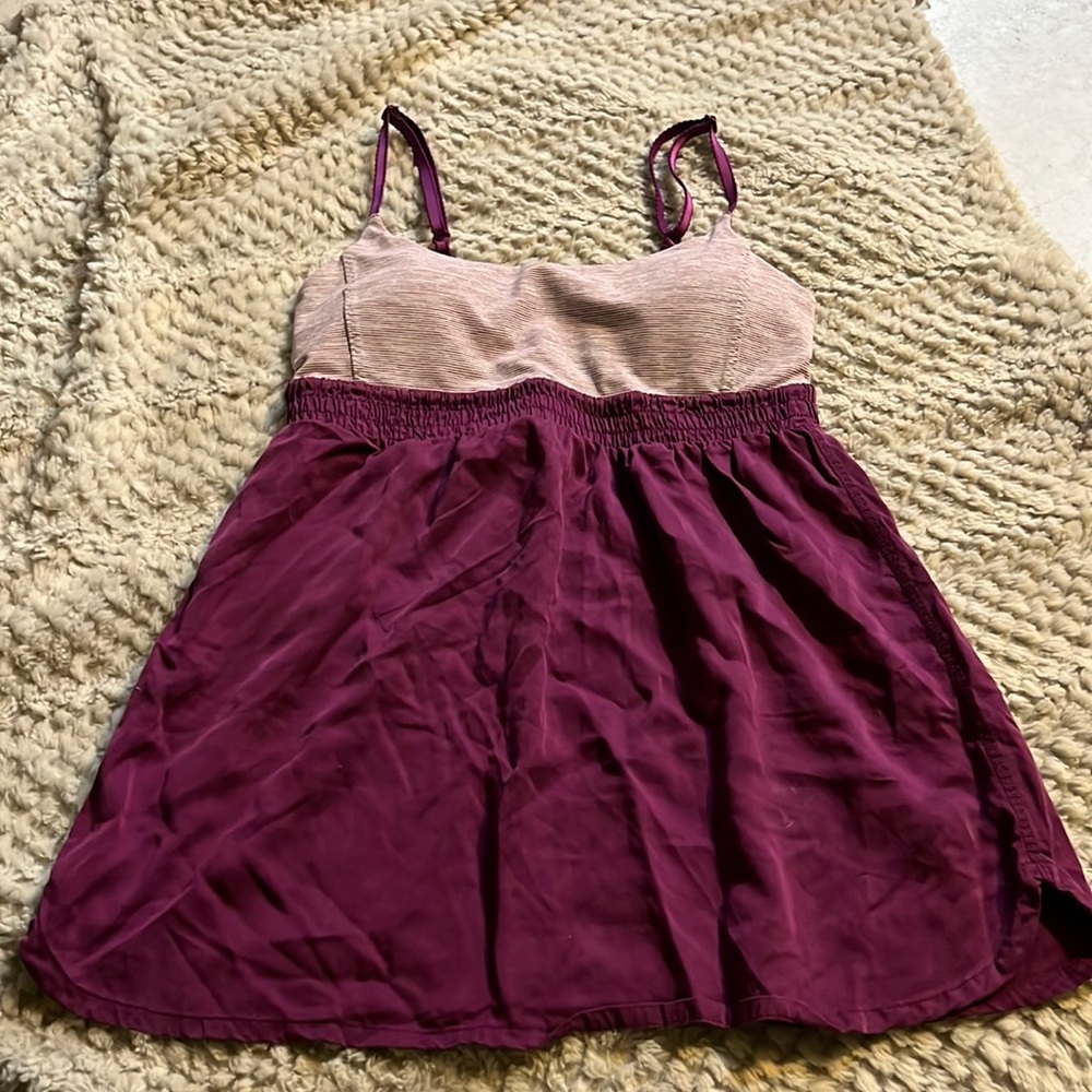 Beautiful Lululemon Tank size 6